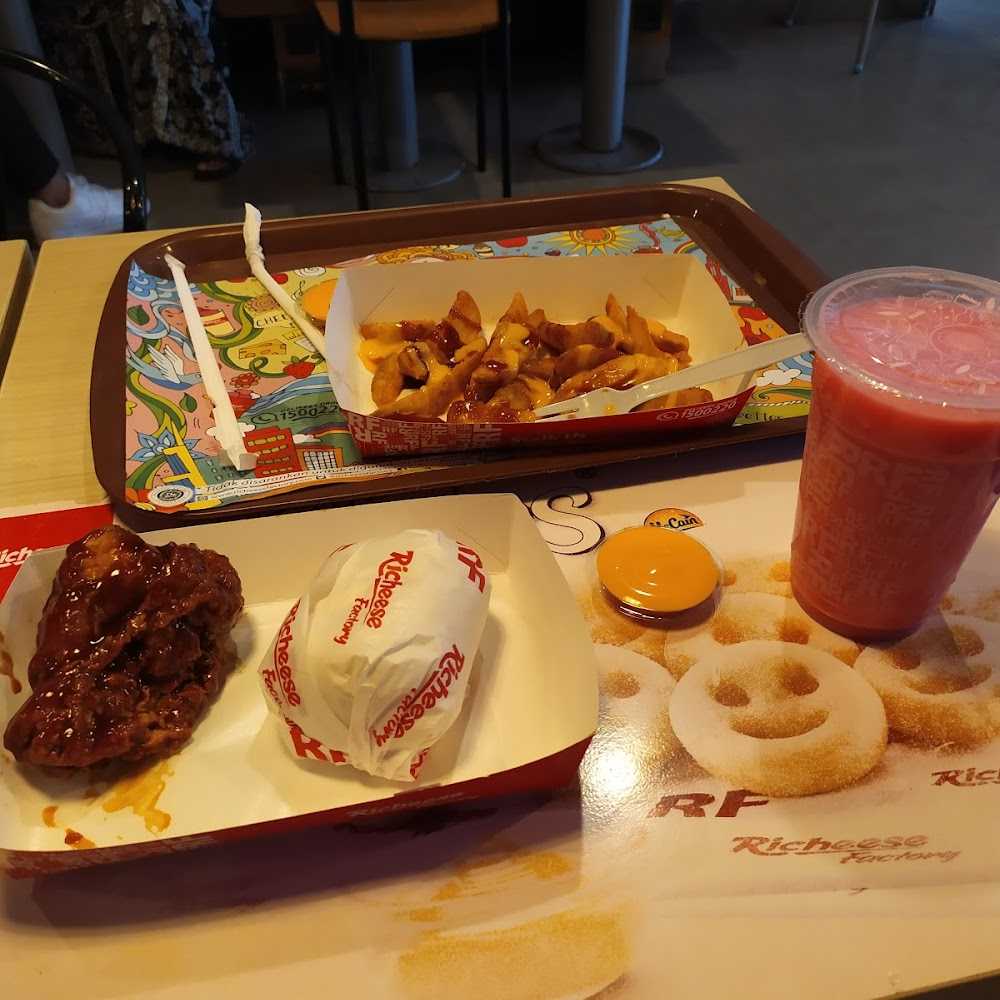 Kuliner Ariij Kitchen Makassar ( Palekko & Boba Milkshake )