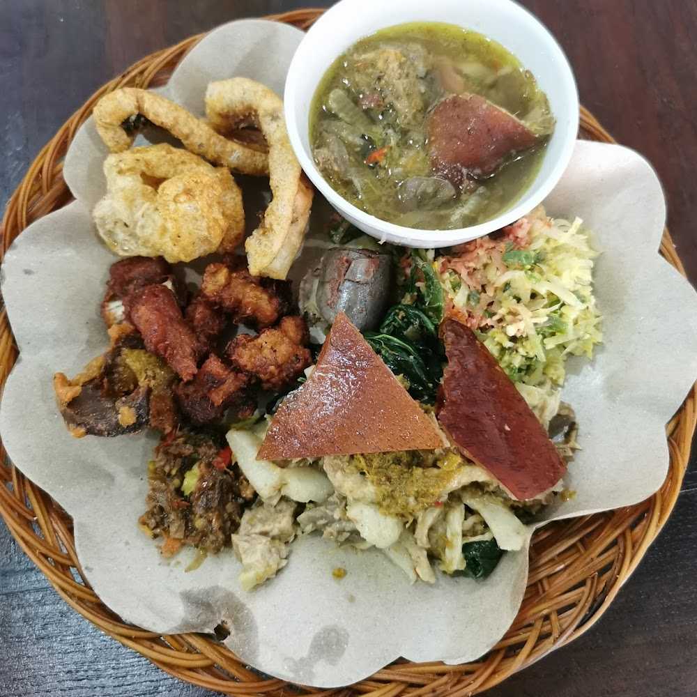 Kuliner The Porch Cafe