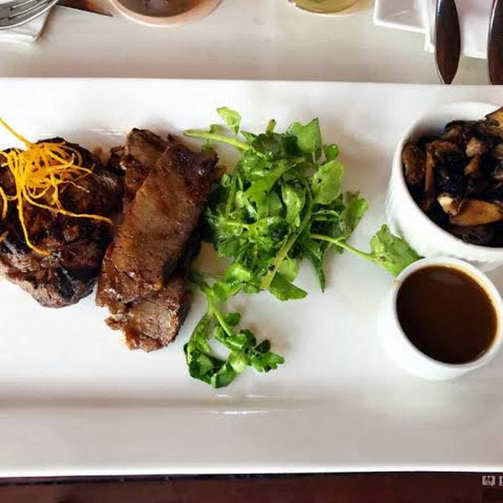 Kuliner Bluegrass Bar & Grill