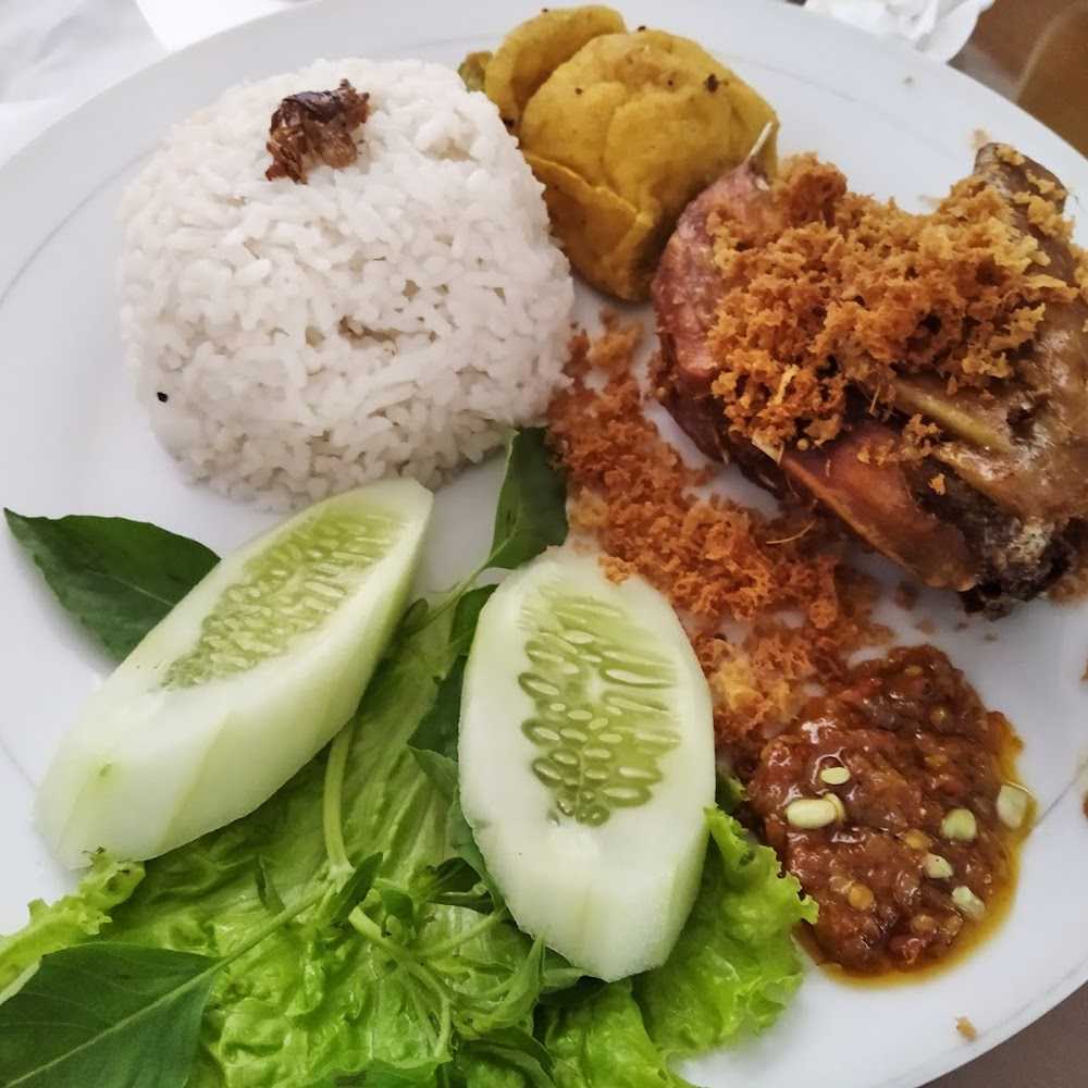 Kuliner ES TEH INDONESIA (JAKTIM)