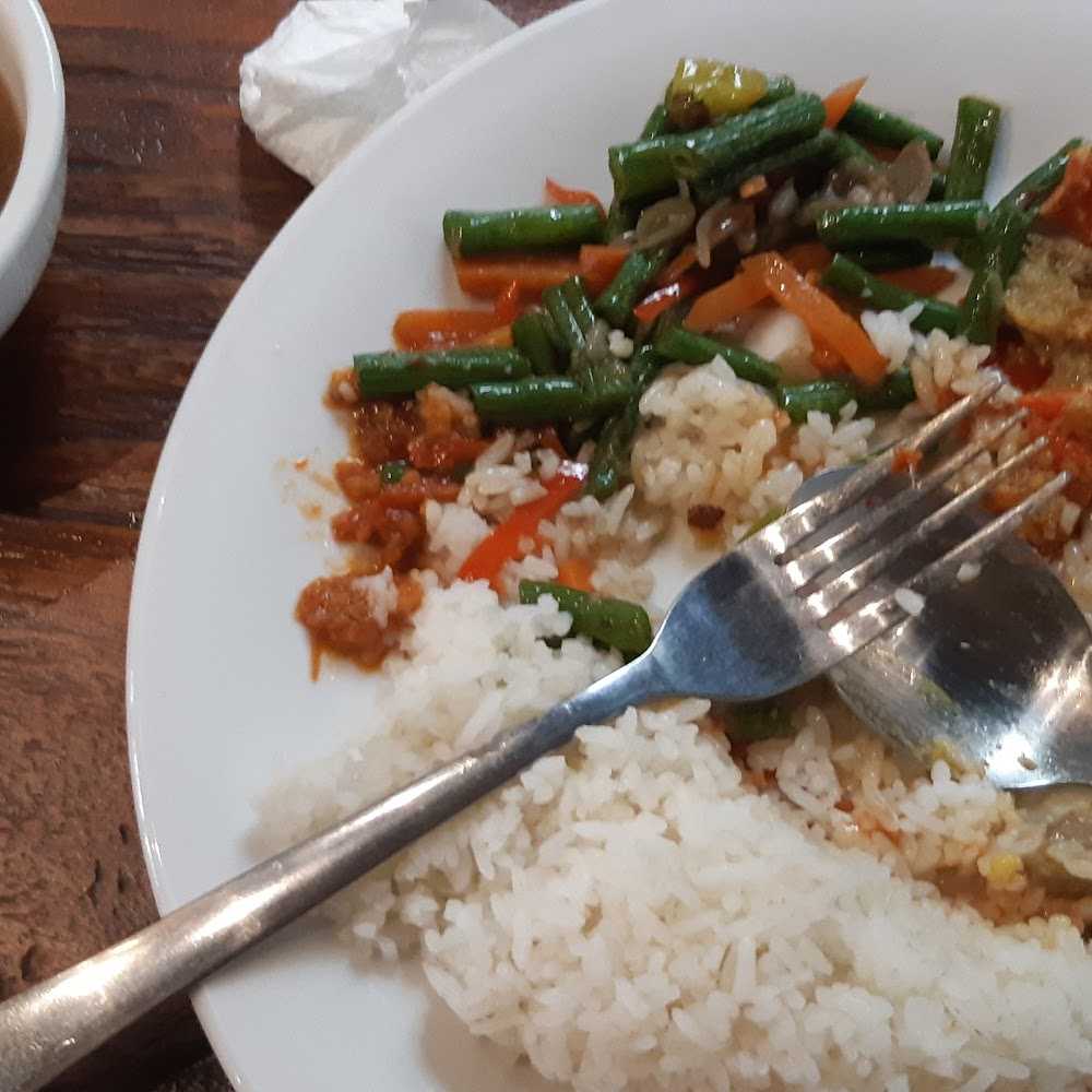 Kuliner The Porch Cafe