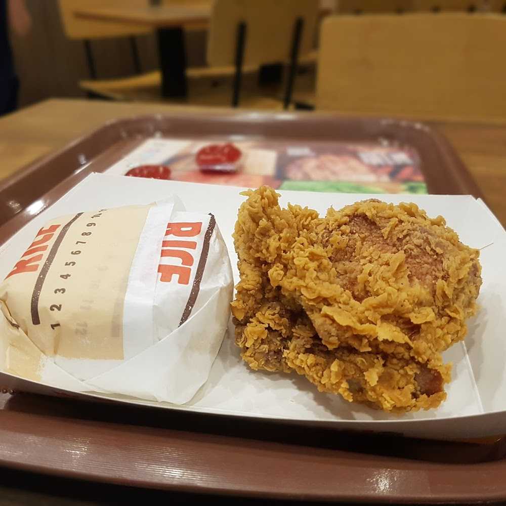 Kuliner Burger King Jimbaran Sidewalk
