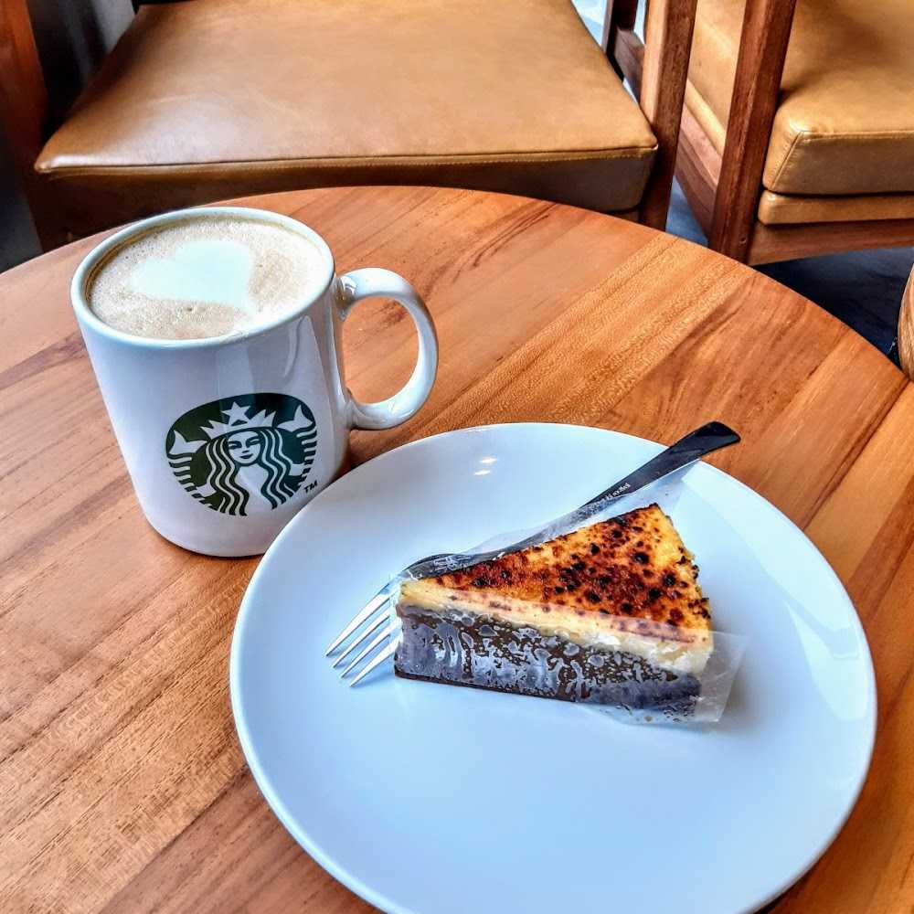 Kuliner Rumah Putih