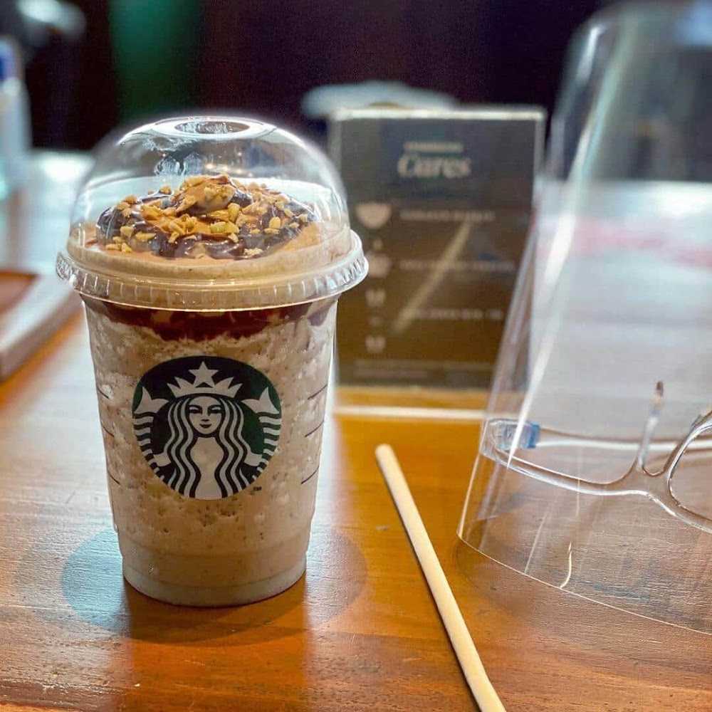 Kuliner Starbucks - Green Pramuka