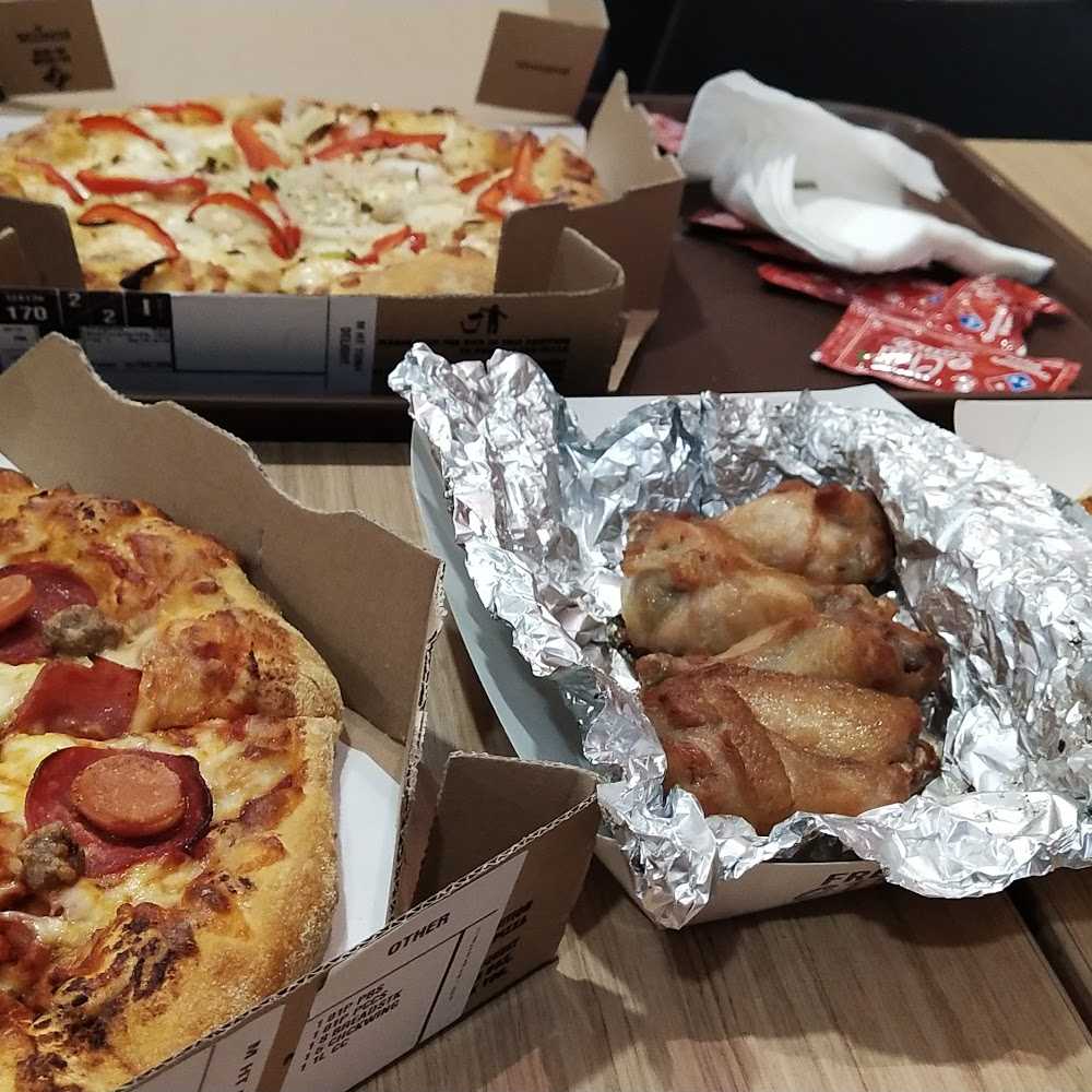 Kuliner Domino's Pizza Salemba