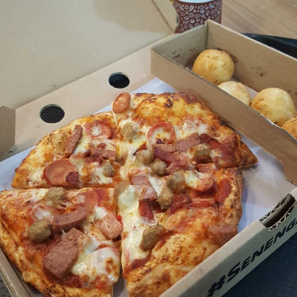 Kuliner Pizza Hut Express - Mangga Dua Square