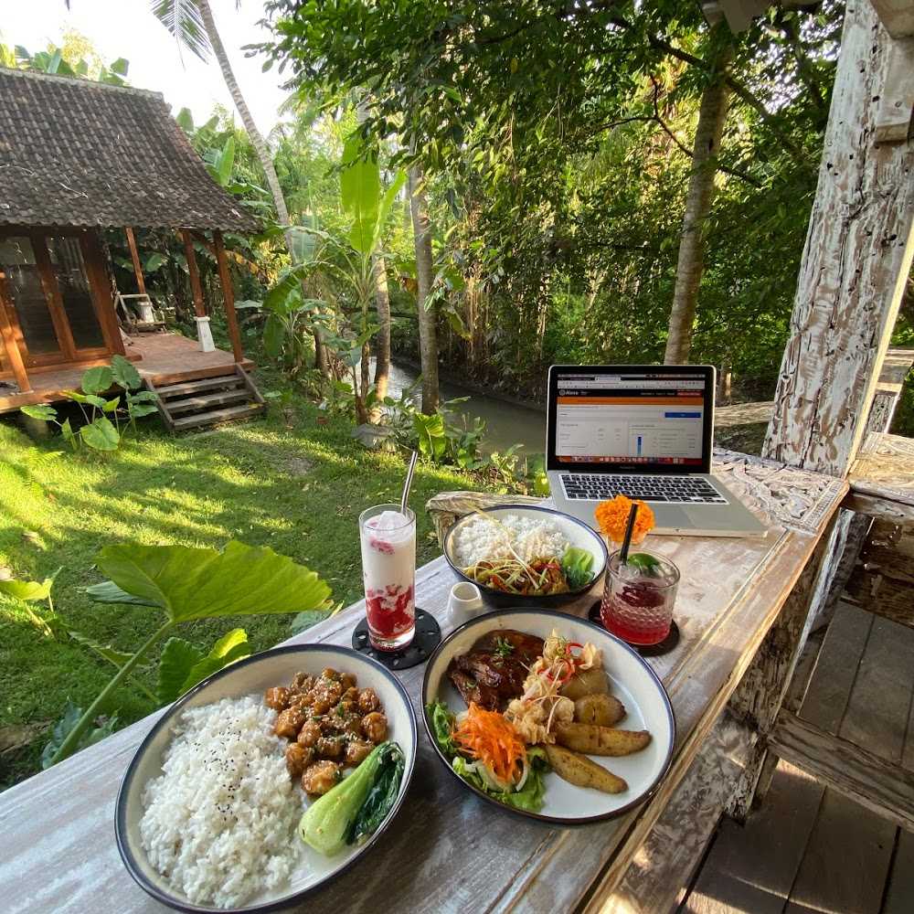 Kuliner Warung Sari Manis