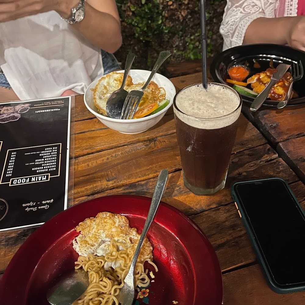 Kuliner MIXUE RAYA SESETAN