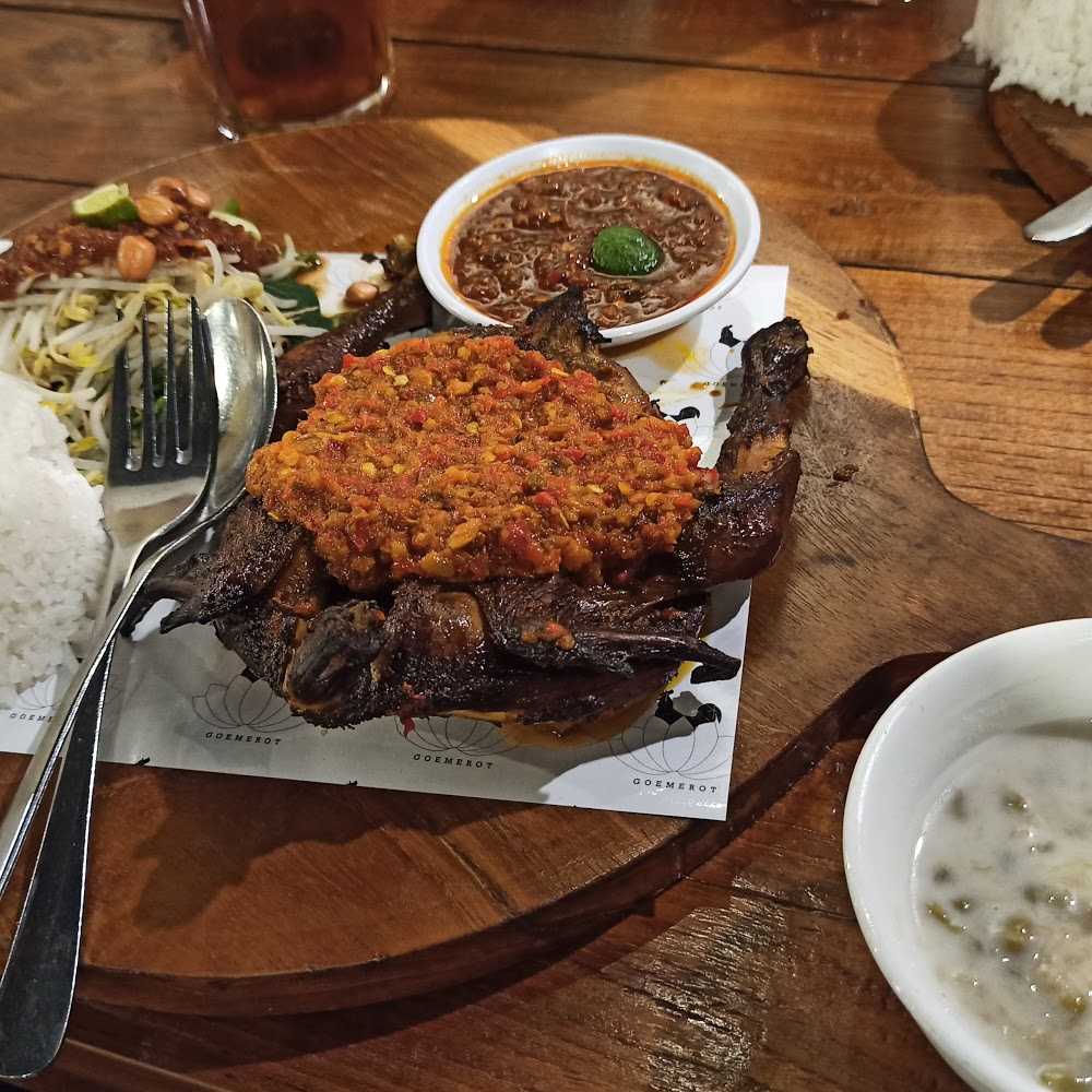 Kuliner Surabi Renon Khas Bandung