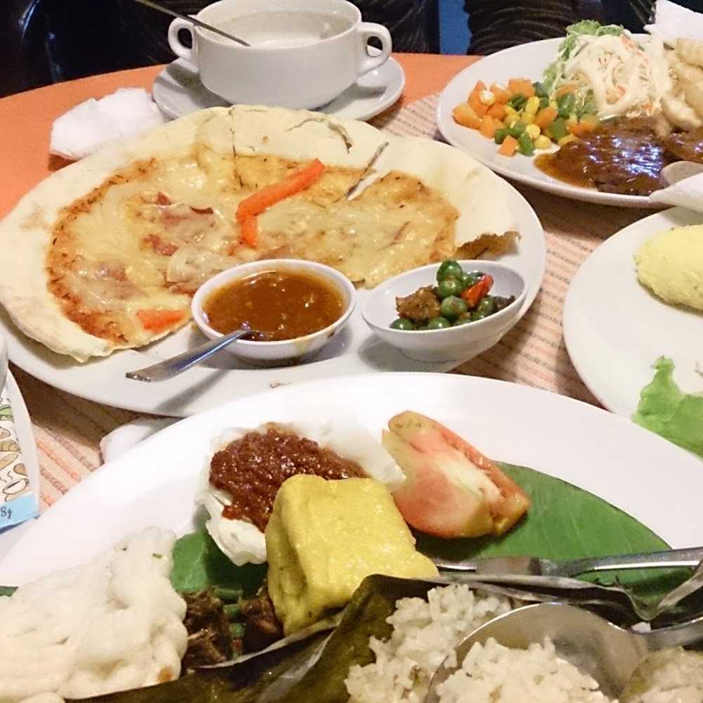Kuliner Roemah Nenek - Bandung