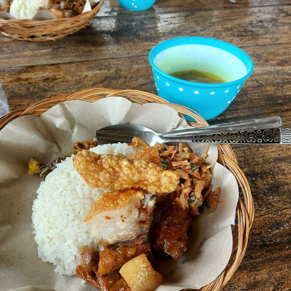 Kuliner Agung Beach Club