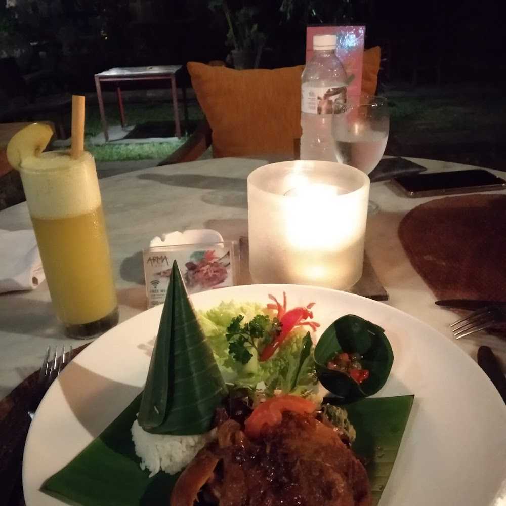 Kuliner Warung Babi Guling Pande Egi