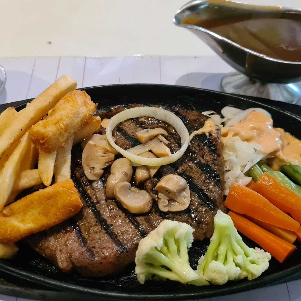 Kuliner BONCAFE GRAHA FAMILI