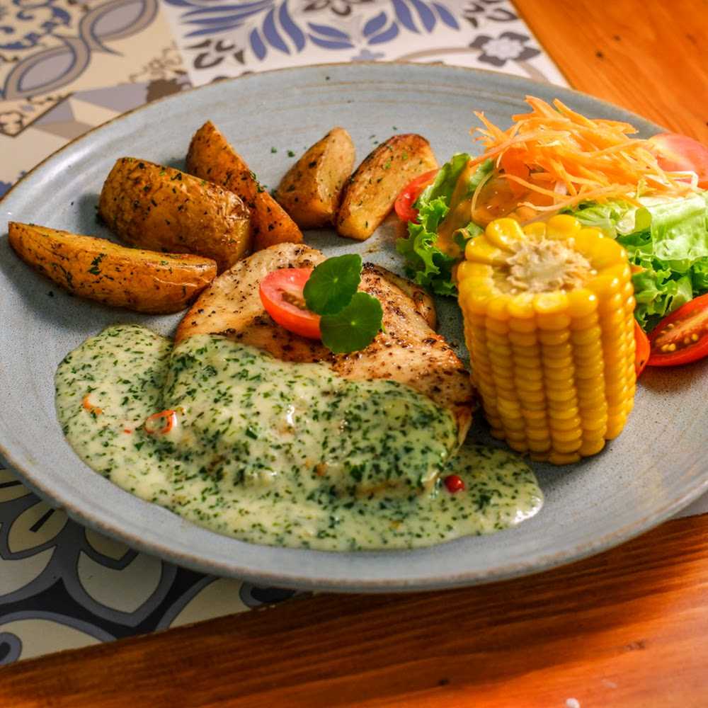 Kuliner Alamama Resto