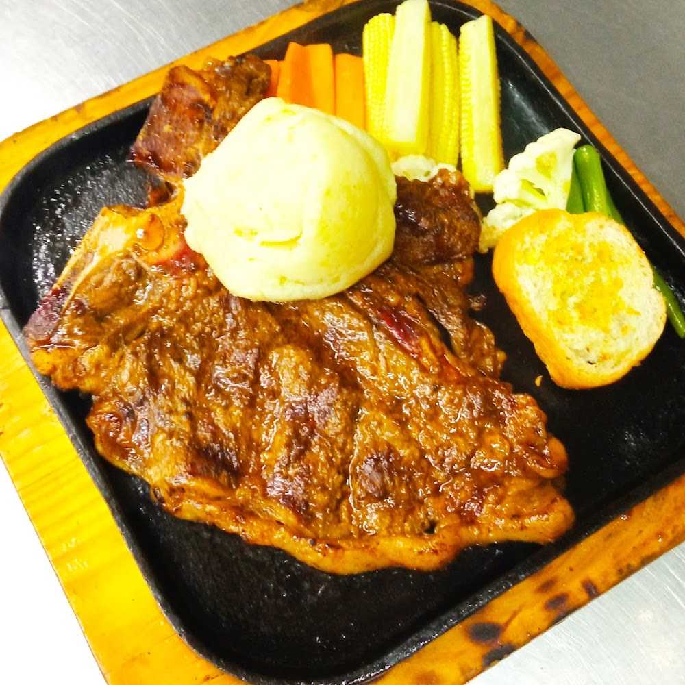 Kuliner Malibu Steak ‘n’ Pizza Terusan Kawi