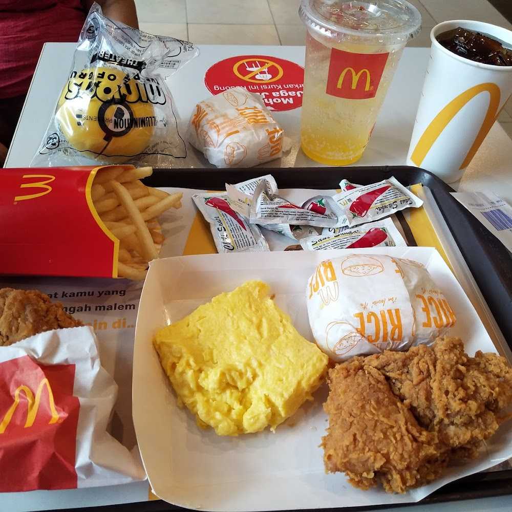 Kuliner McDonald's Merdeka Walk