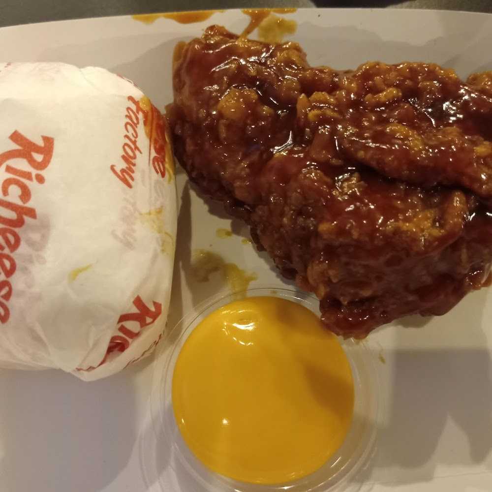 Kuliner Richeese Factory Akses UI